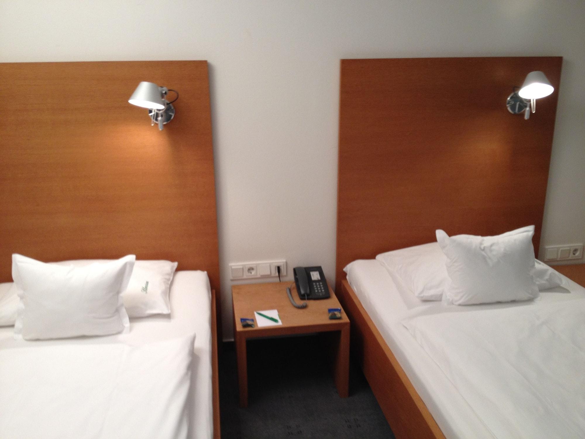 Select Hotel Silence Garden Koeln Екстер'єр фото