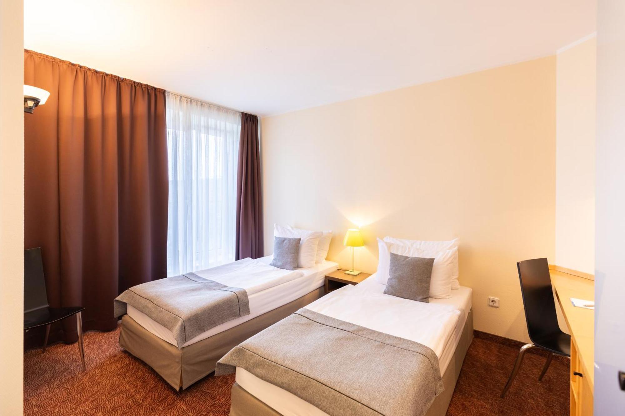 Select Hotel Silence Garden Koeln Екстер'єр фото