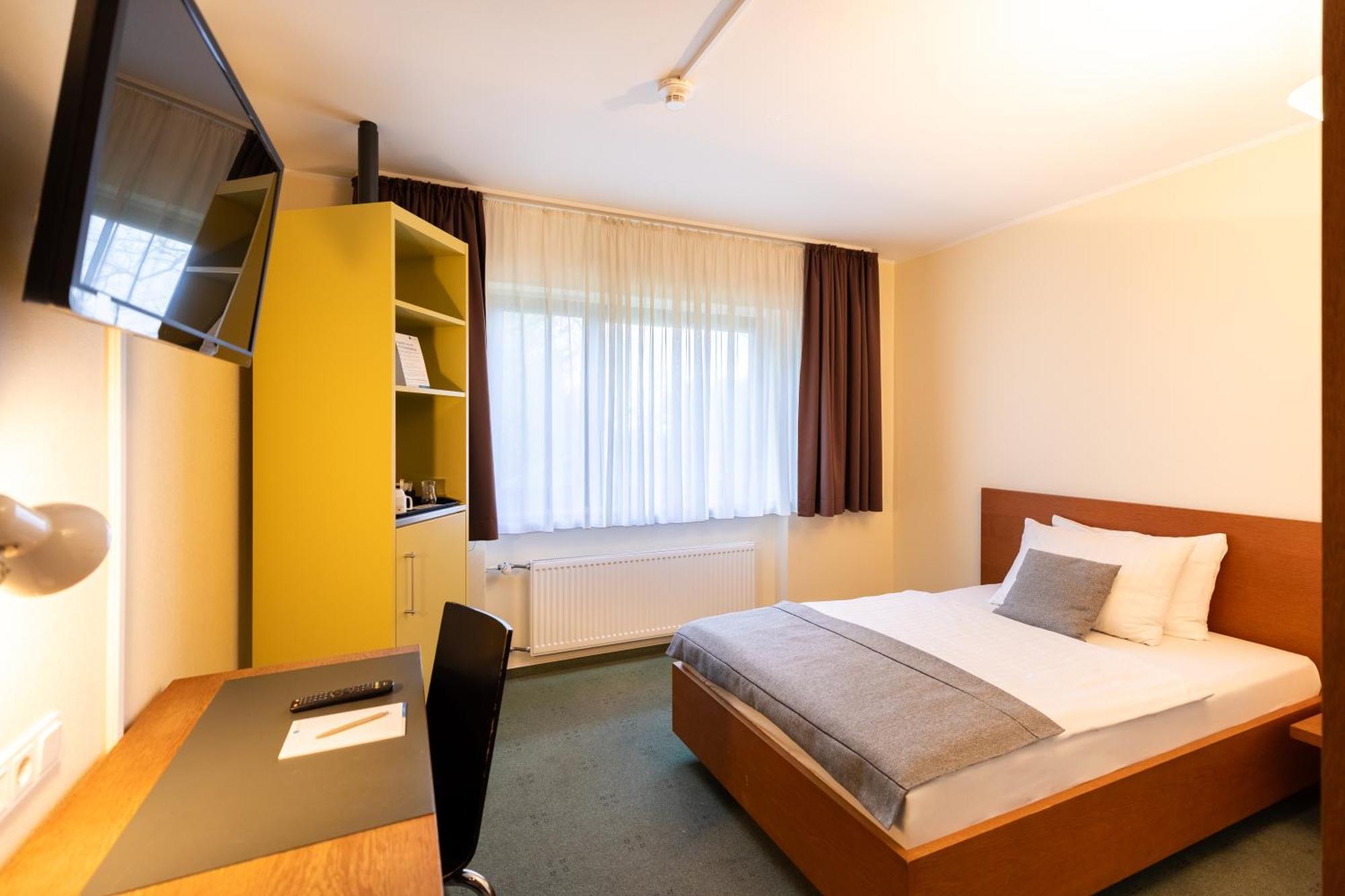 Select Hotel Silence Garden Koeln Екстер'єр фото