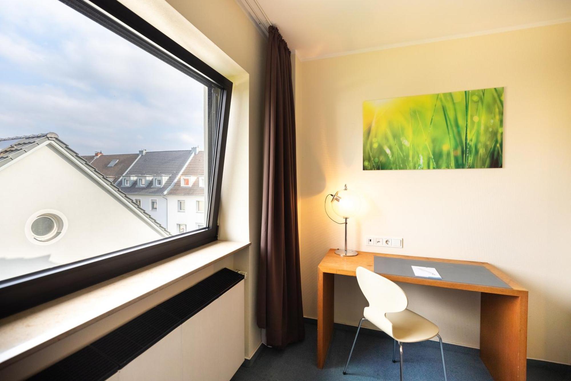 Select Hotel Silence Garden Koeln Екстер'єр фото
