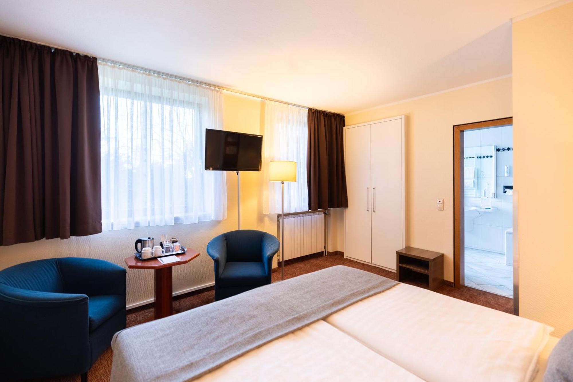 Select Hotel Silence Garden Koeln Екстер'єр фото
