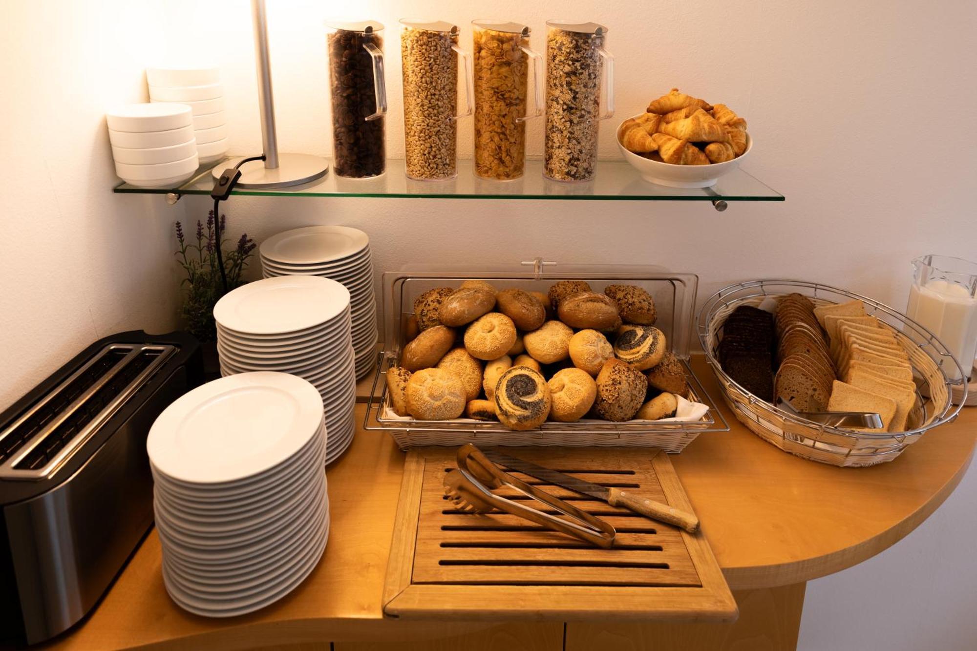 Select Hotel Silence Garden Koeln Екстер'єр фото