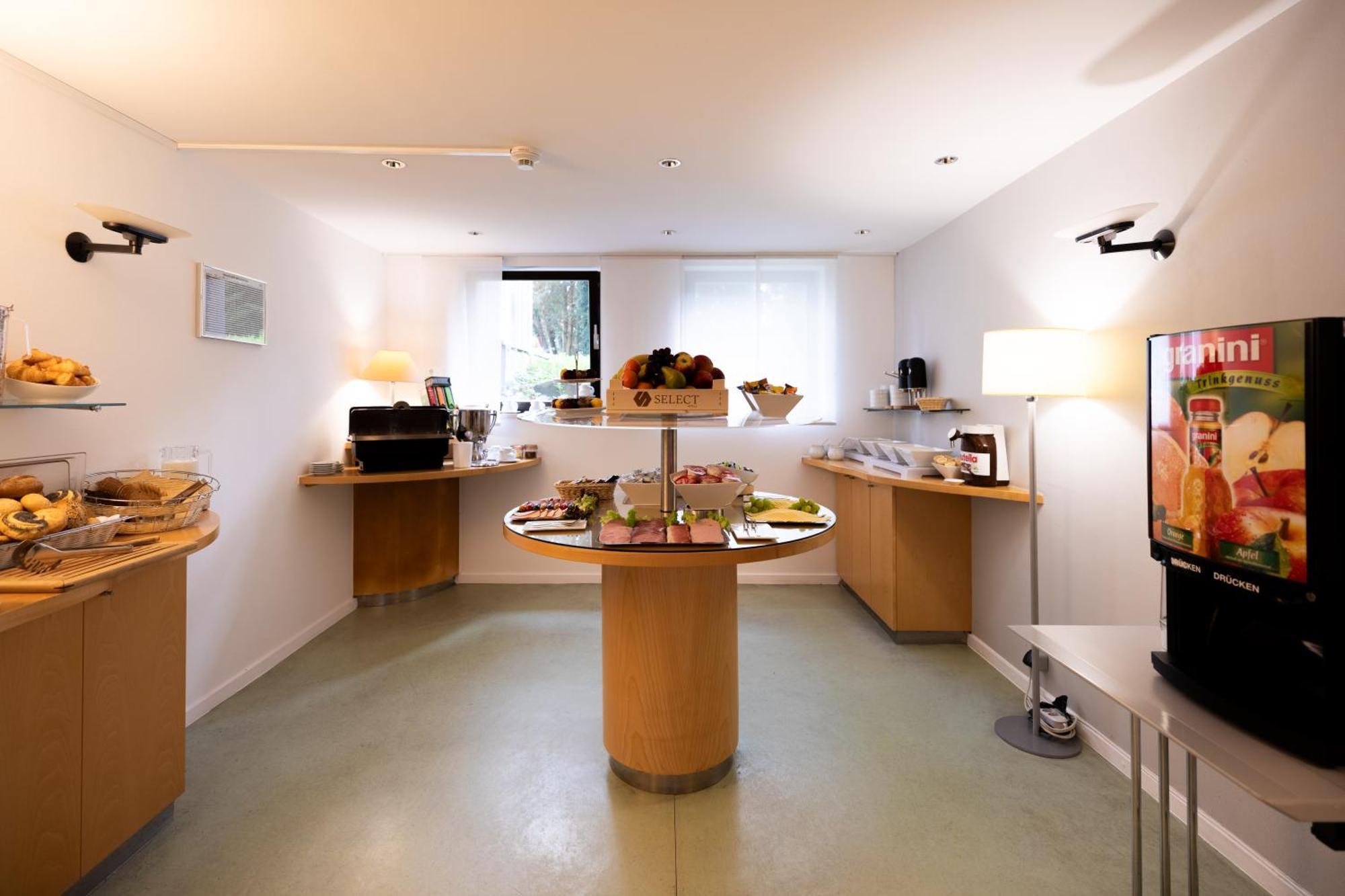 Select Hotel Silence Garden Koeln Екстер'єр фото