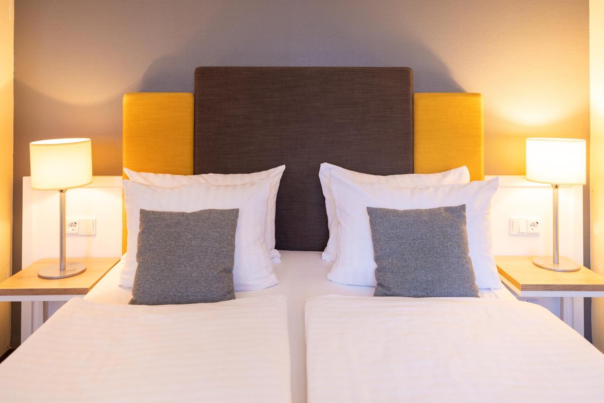 Select Hotel Silence Garden Koeln Екстер'єр фото