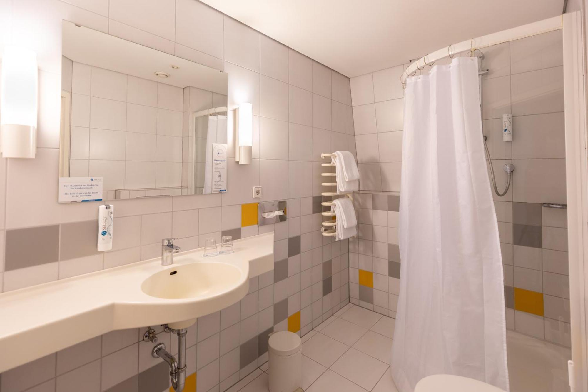 Select Hotel Silence Garden Koeln Екстер'єр фото
