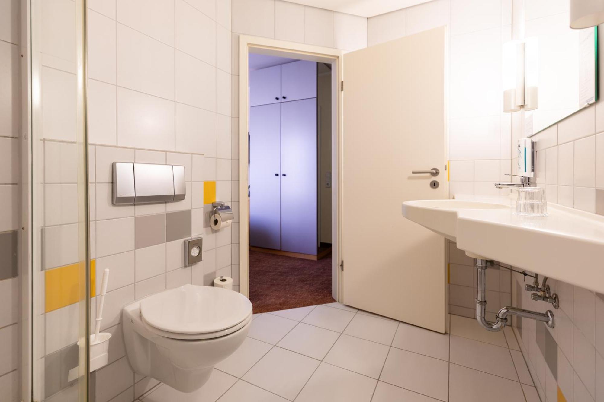 Select Hotel Silence Garden Koeln Екстер'єр фото
