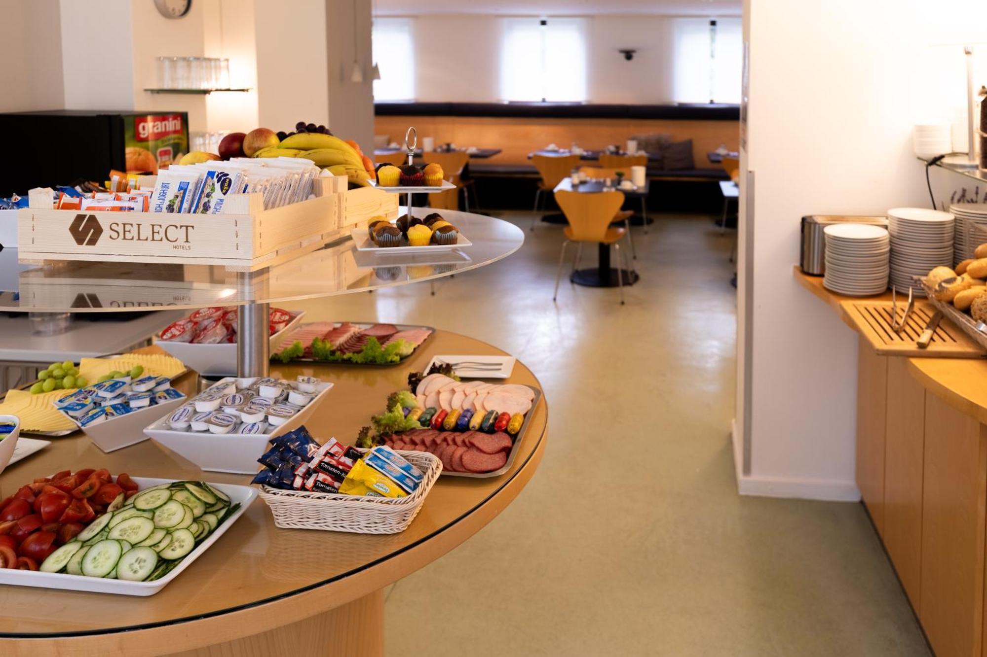 Select Hotel Silence Garden Koeln Екстер'єр фото