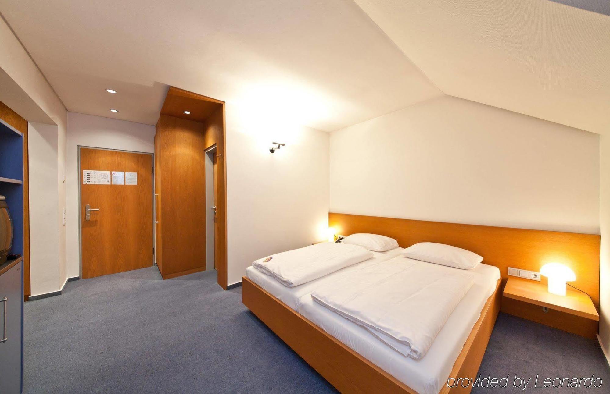 Select Hotel Silence Garden Koeln Екстер'єр фото